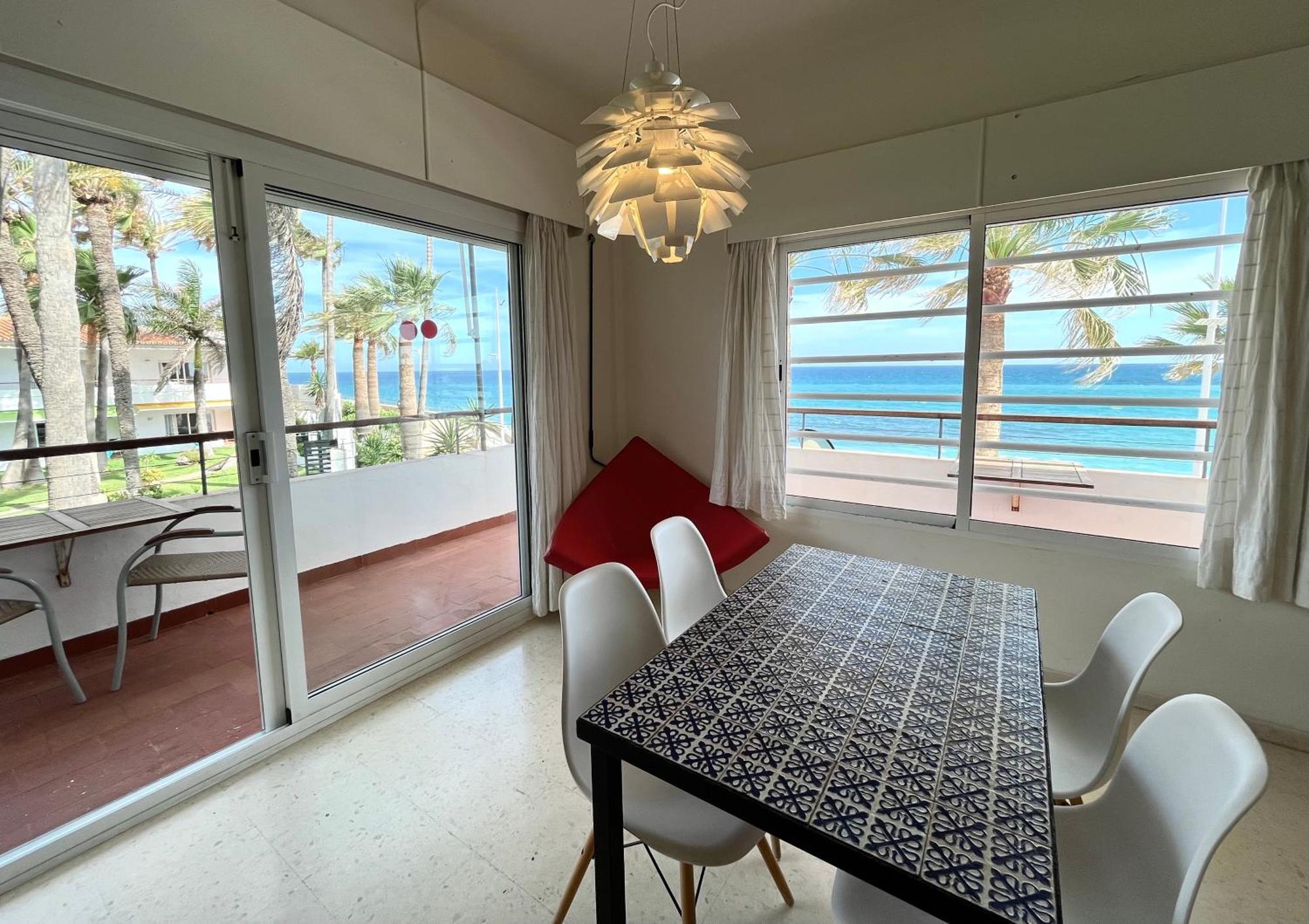 Apartamentos Playa Torrecilla Nerja Ngoại thất bức ảnh