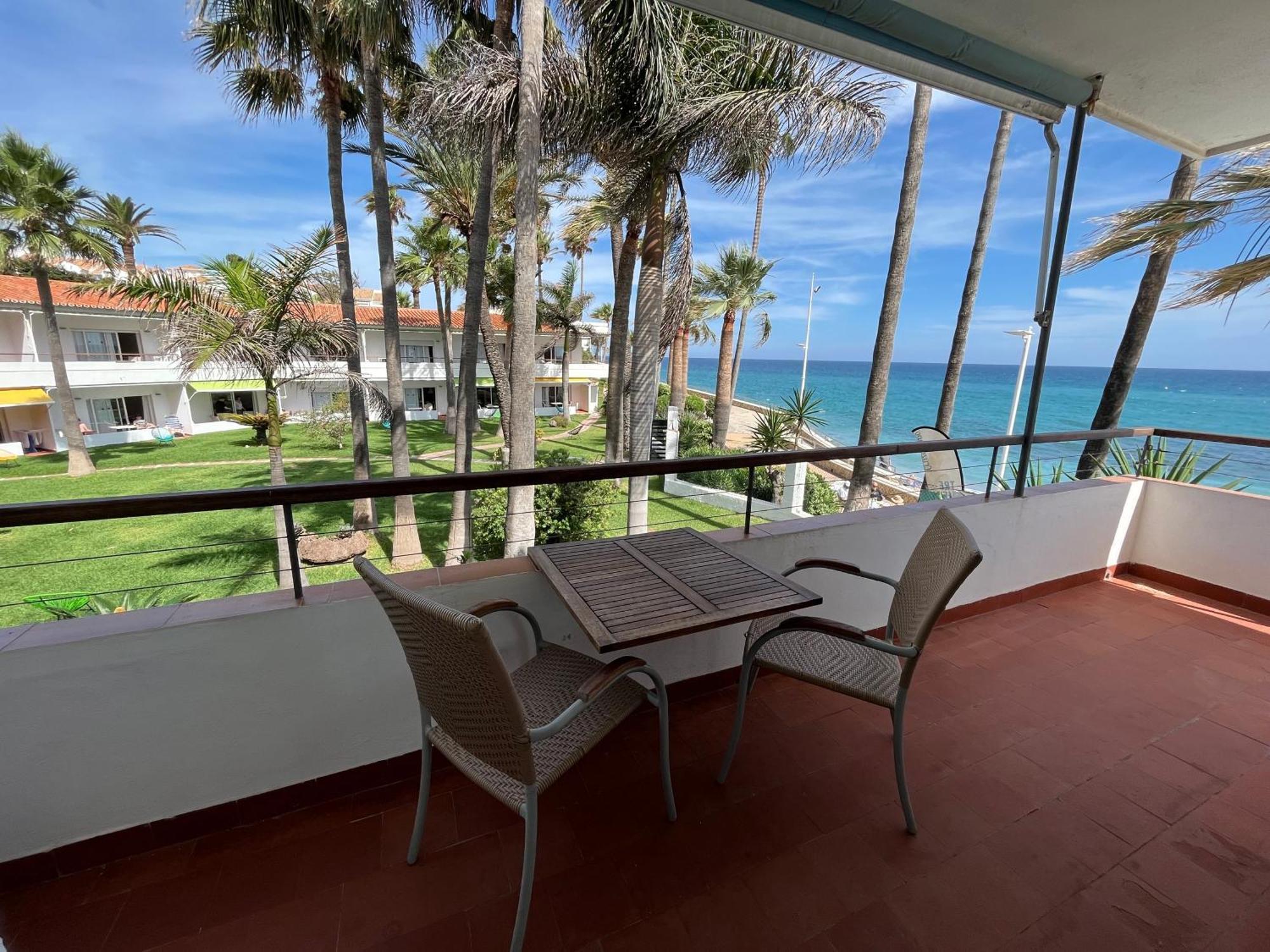 Apartamentos Playa Torrecilla Nerja Ngoại thất bức ảnh