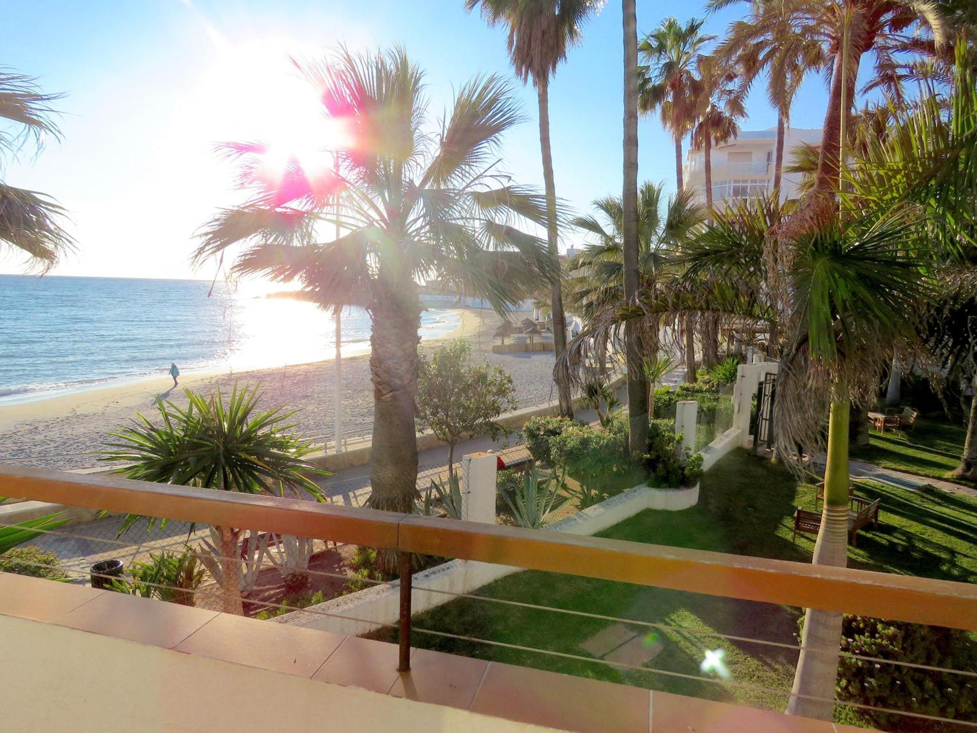Apartamentos Playa Torrecilla Nerja Ngoại thất bức ảnh