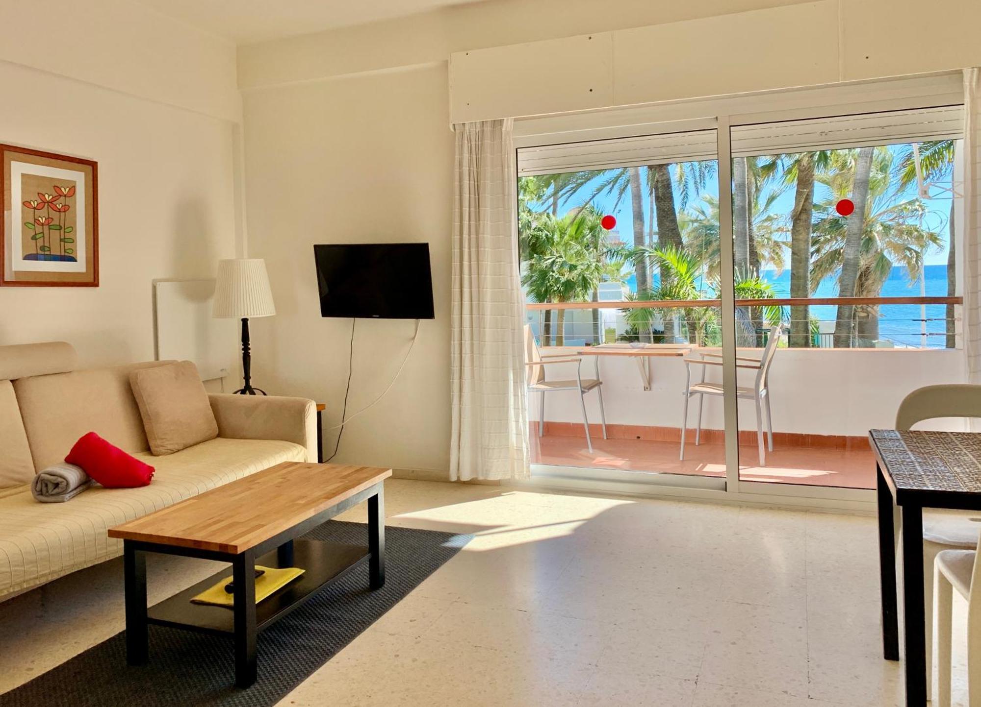 Apartamentos Playa Torrecilla Nerja Ngoại thất bức ảnh