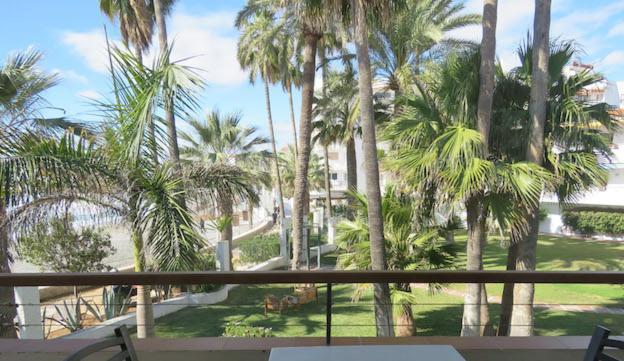 Apartamentos Playa Torrecilla Nerja Phòng bức ảnh