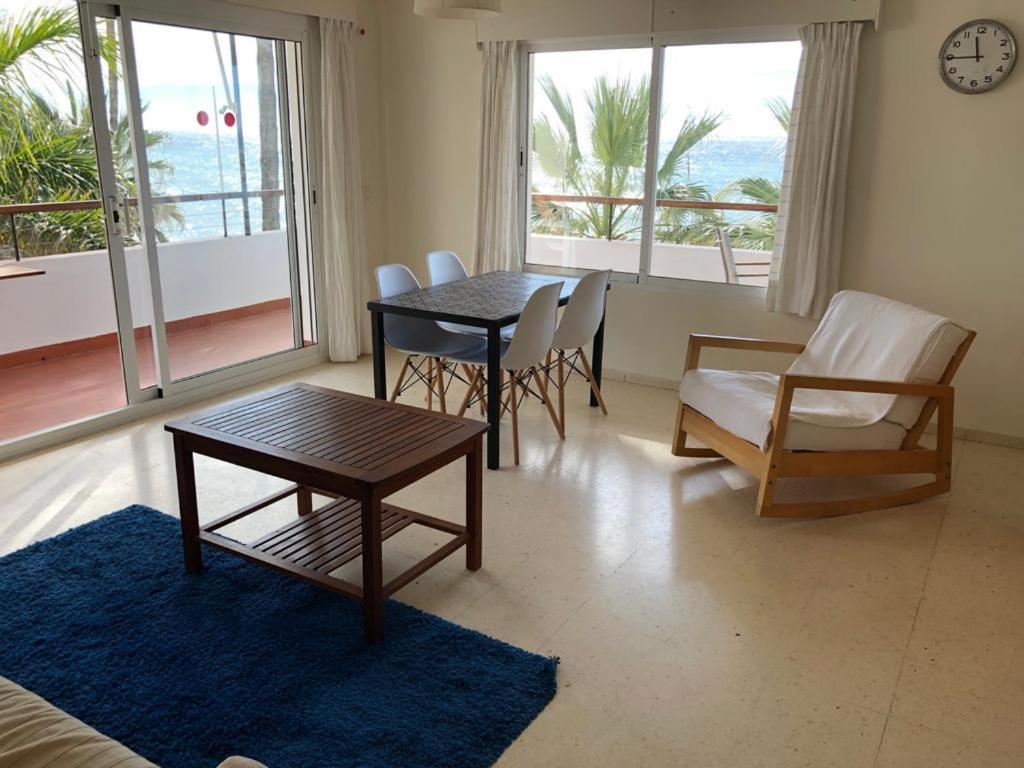Apartamentos Playa Torrecilla Nerja Phòng bức ảnh