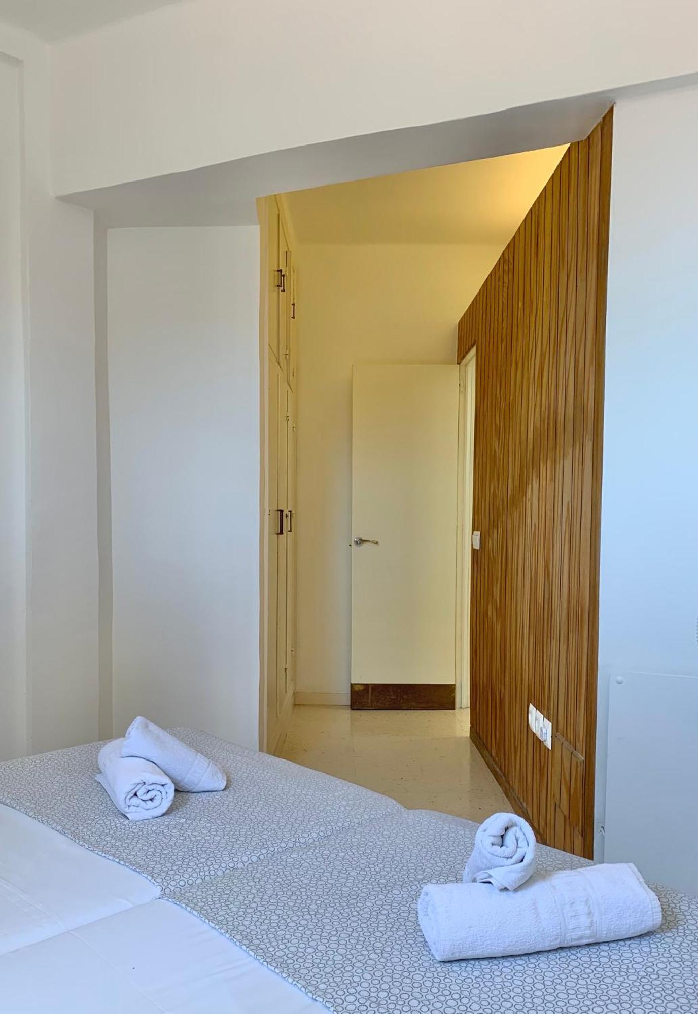 Apartamentos Playa Torrecilla Nerja Phòng bức ảnh