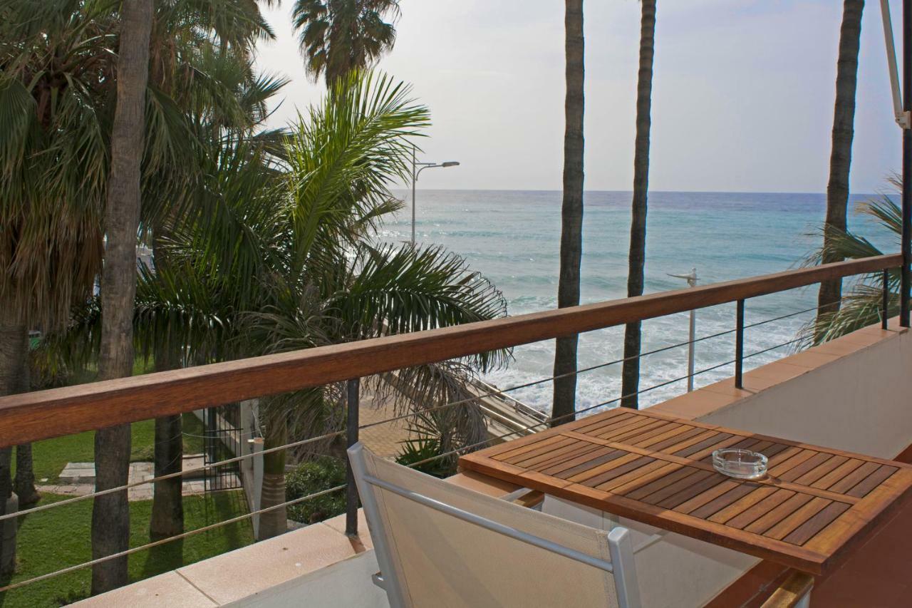 Apartamentos Playa Torrecilla Nerja Ngoại thất bức ảnh