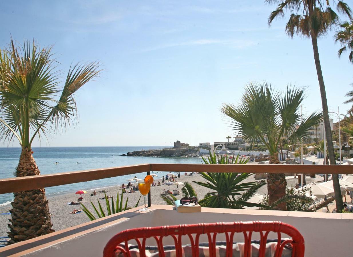 Apartamentos Playa Torrecilla Nerja Ngoại thất bức ảnh