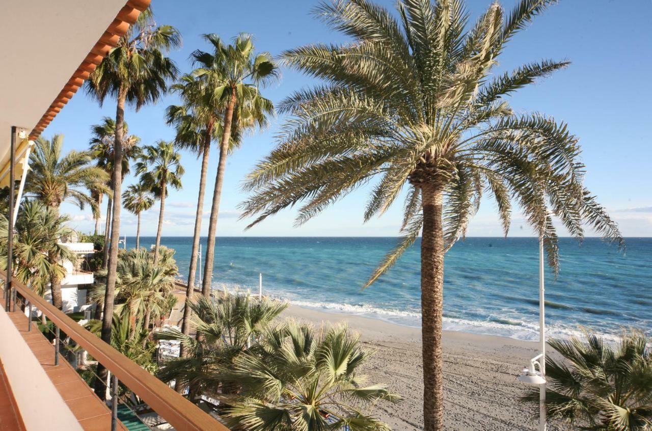 Apartamentos Playa Torrecilla Nerja Ngoại thất bức ảnh